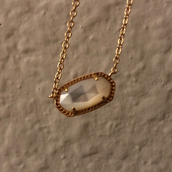 Kendra Scott Jewelry - Kendra Scott Clear Stone Necklace